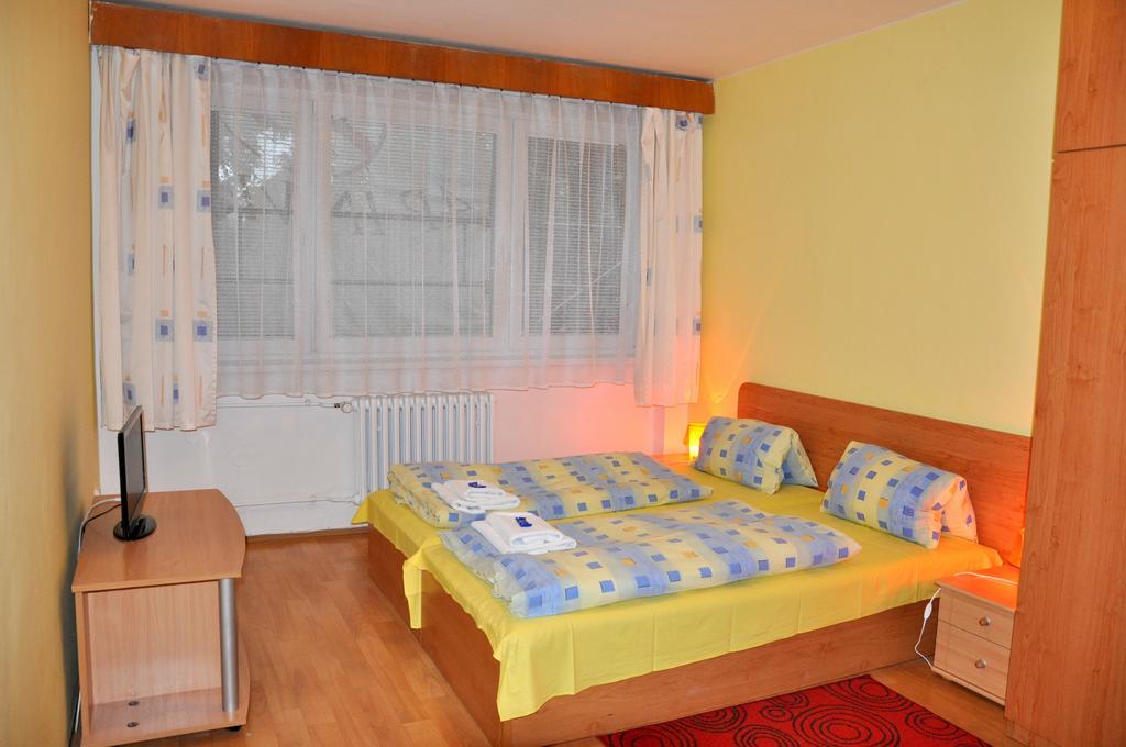 ברנו Hotel Komarov חדר תמונה